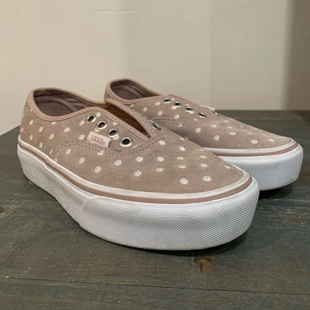 Vans Authentic Platform Suede Polka Dot blush/Tan Sneakers Women’s size 5